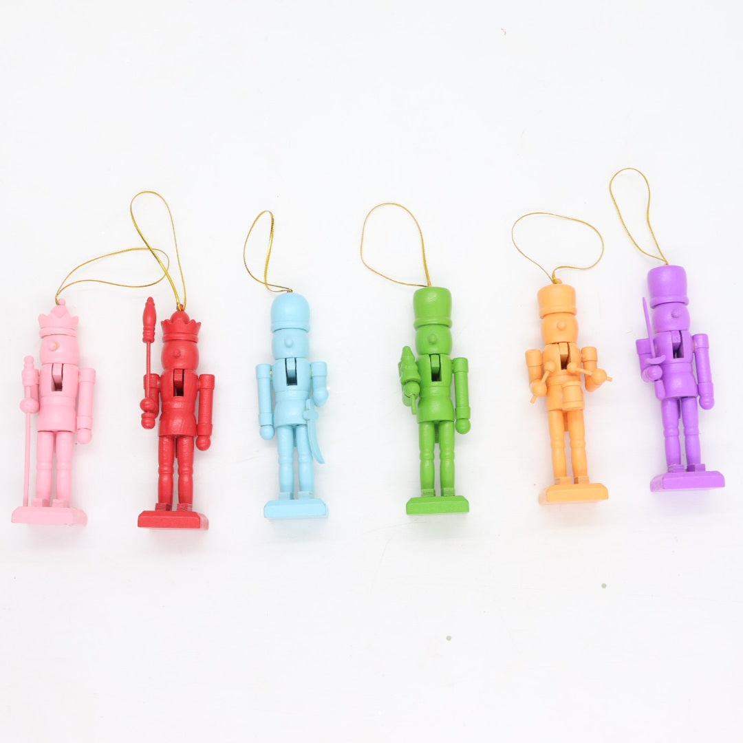 Nutcracker Ornaments Set