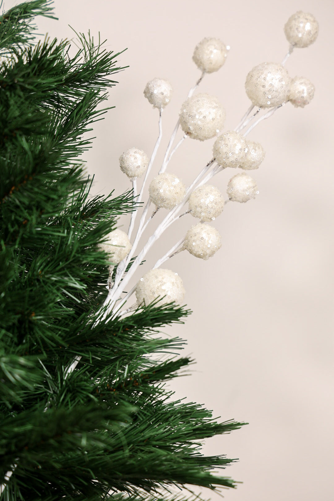 Christmas Tree Balls Spray