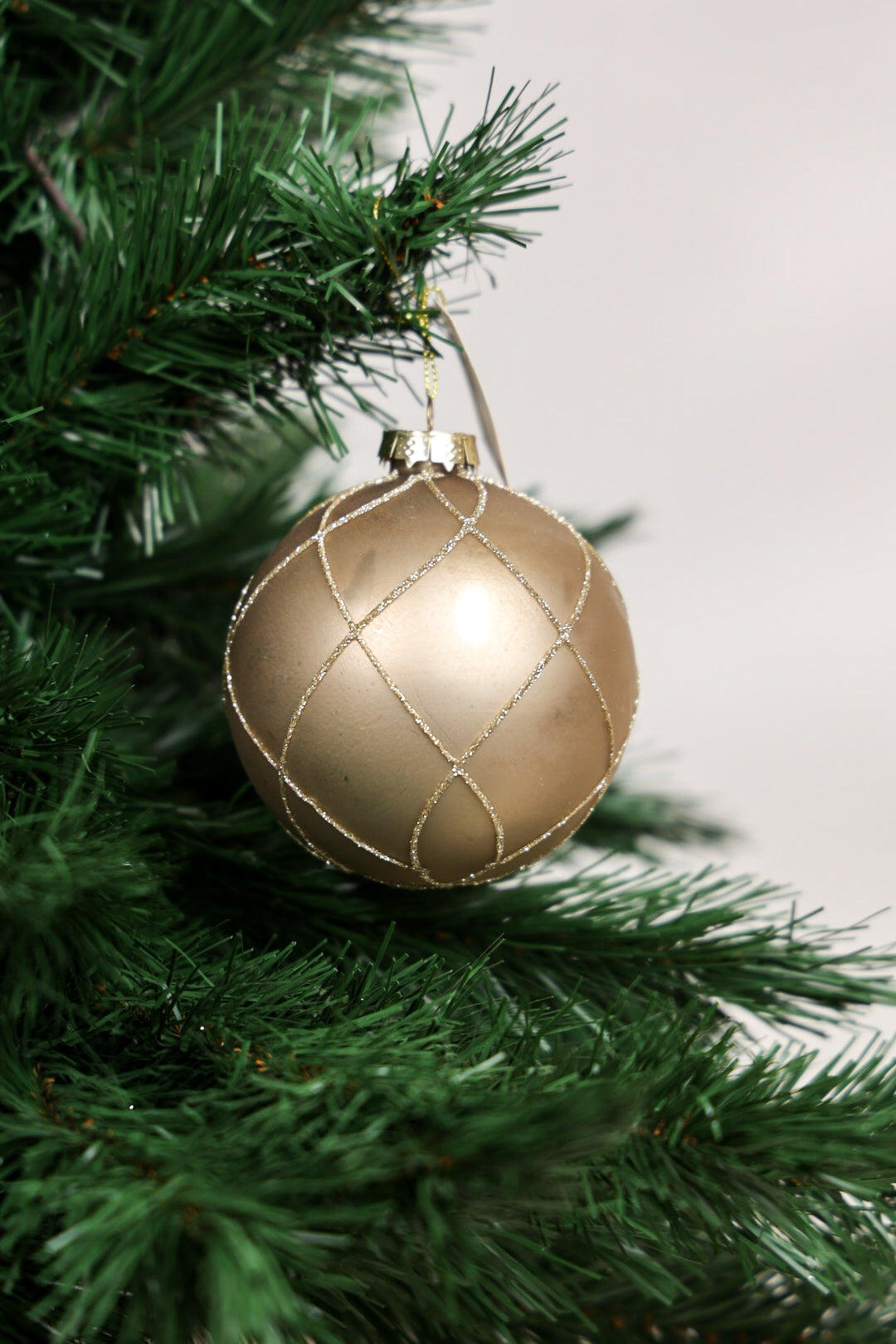 Glass Ball Champagne