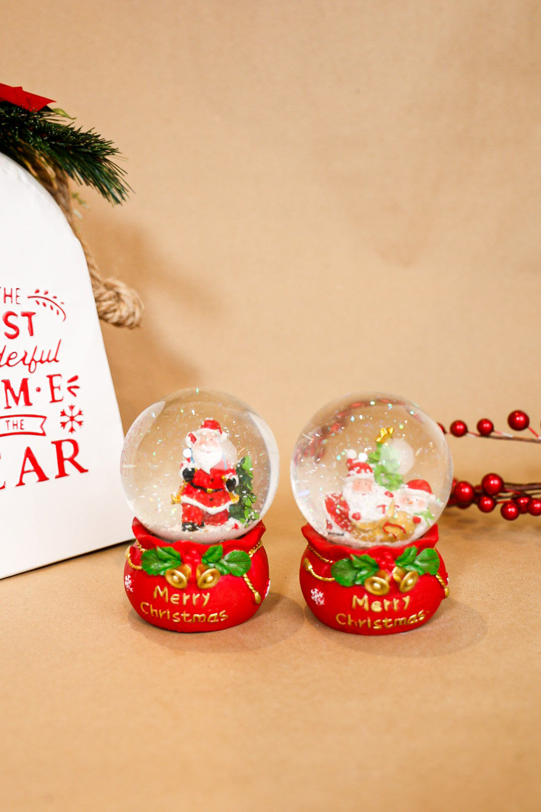 Christmas Snowball Snowglobe