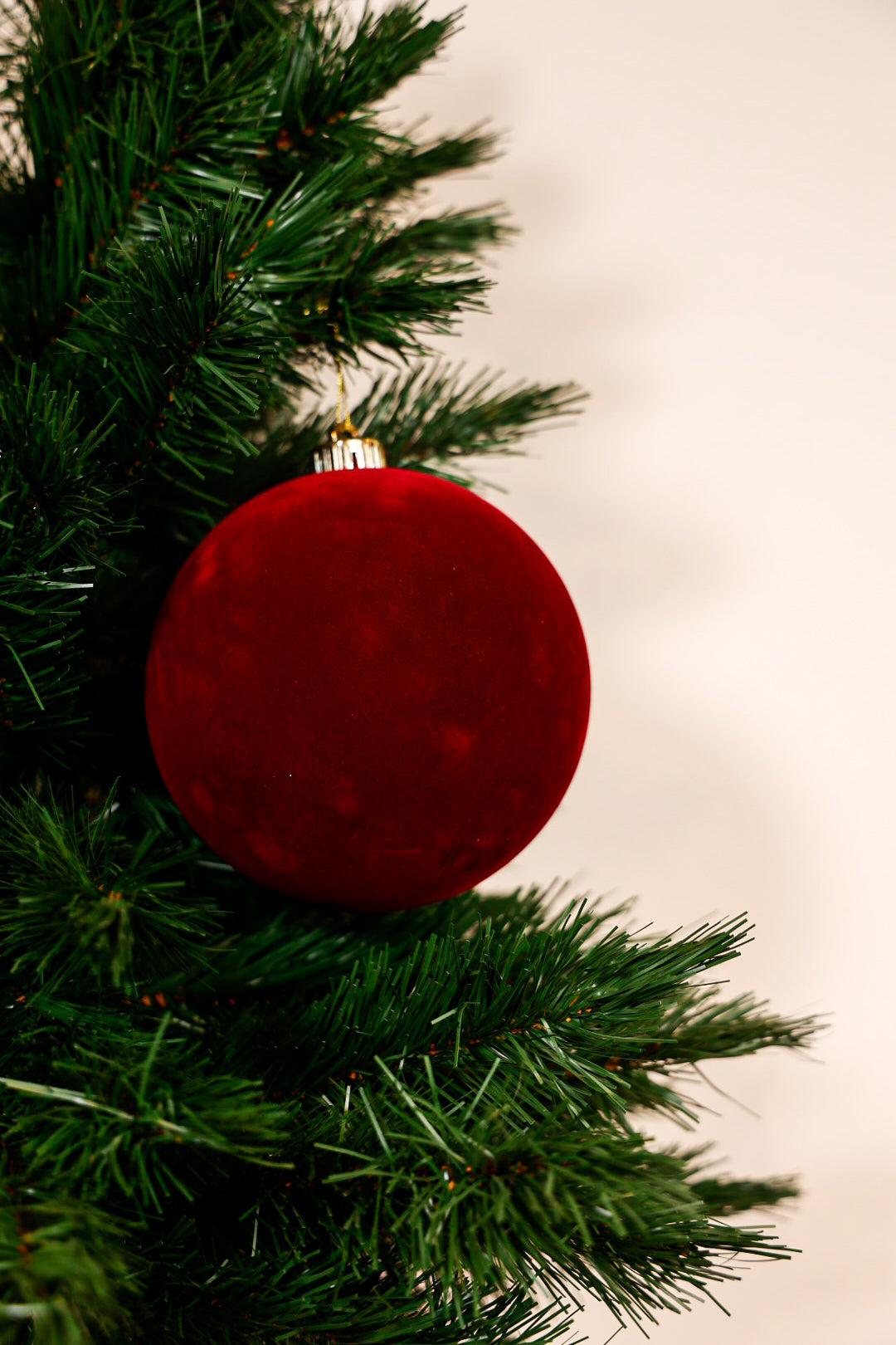 15CM Velvet Burgundy Ball