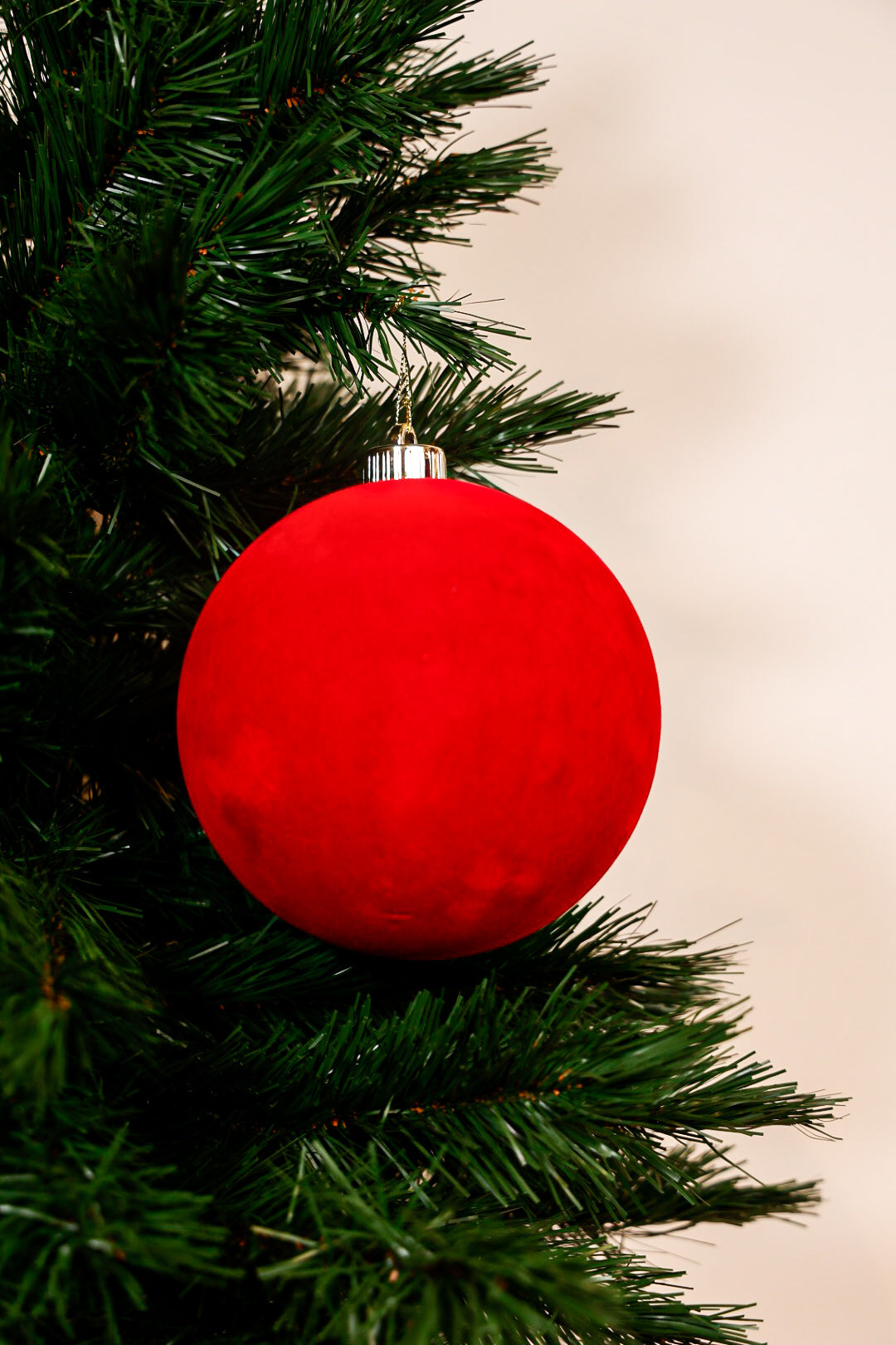 15CM Velvet Red Ball