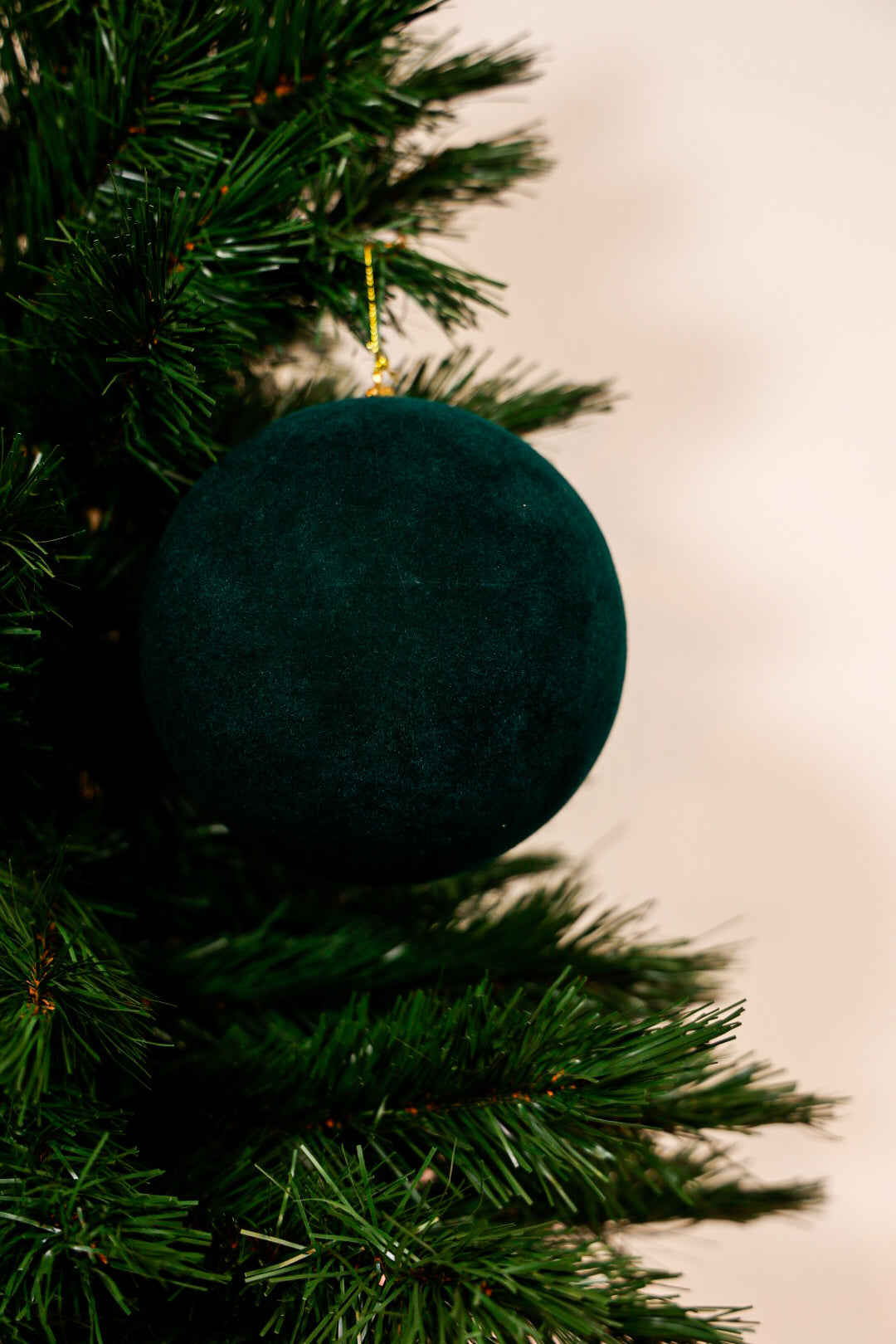 15CM Velvet Green Ball