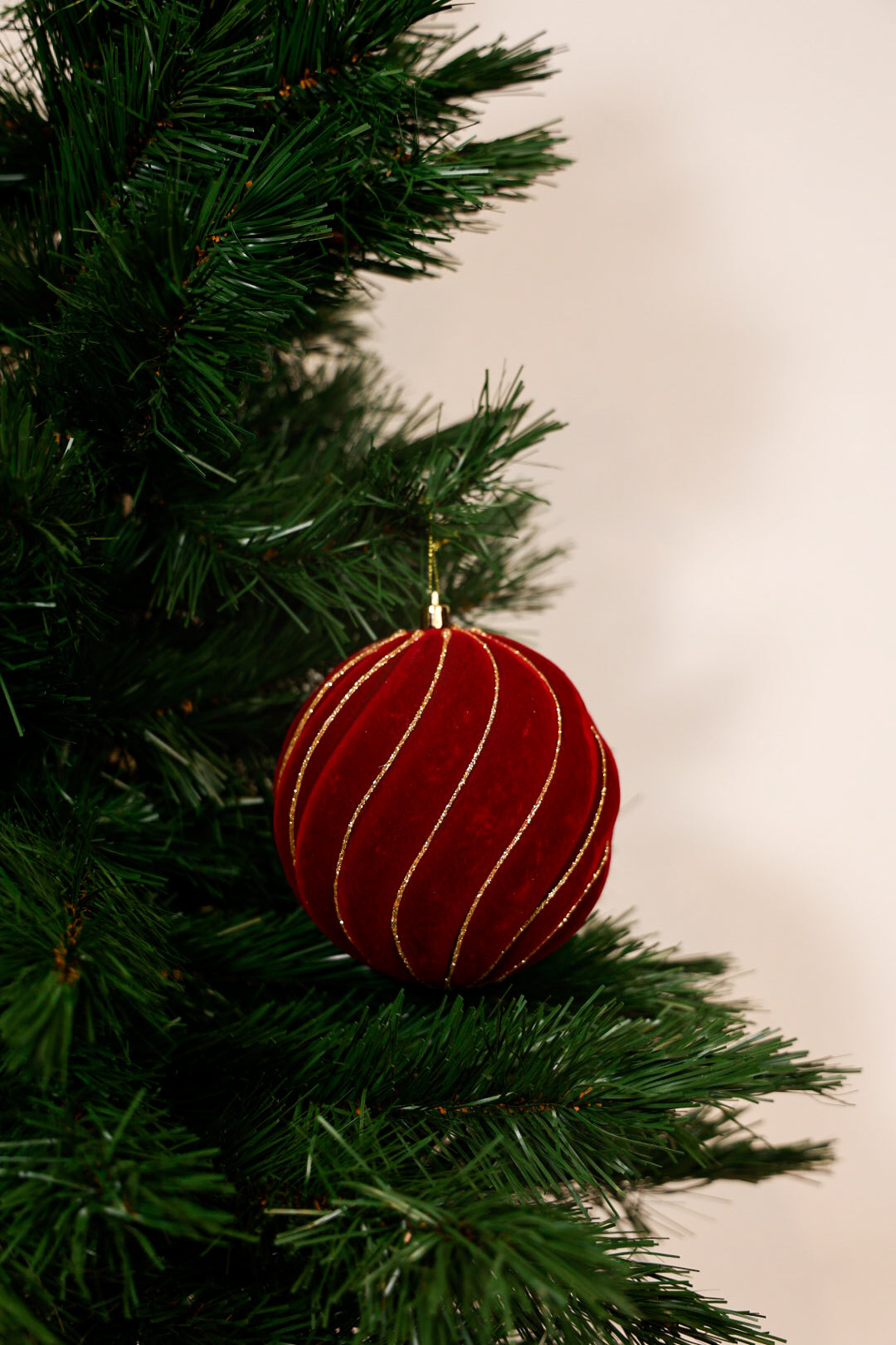 12CM Velvet Burgundy Ball