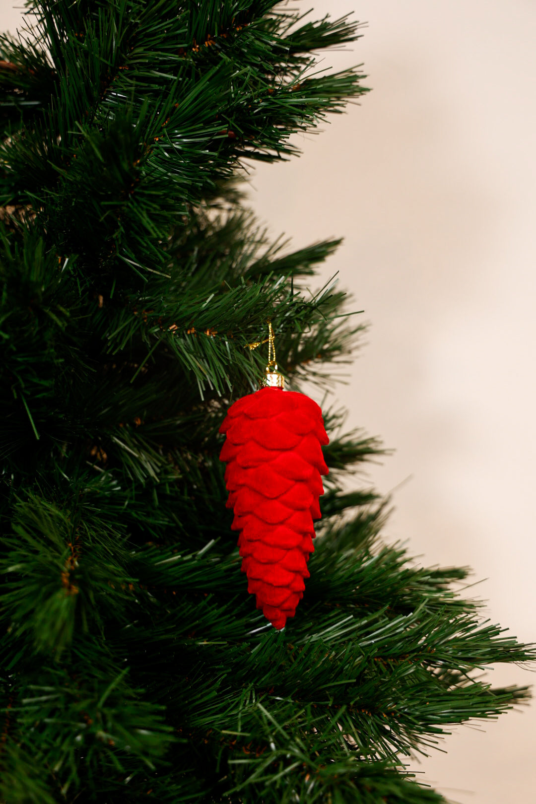 Velvet Red Pine Orna