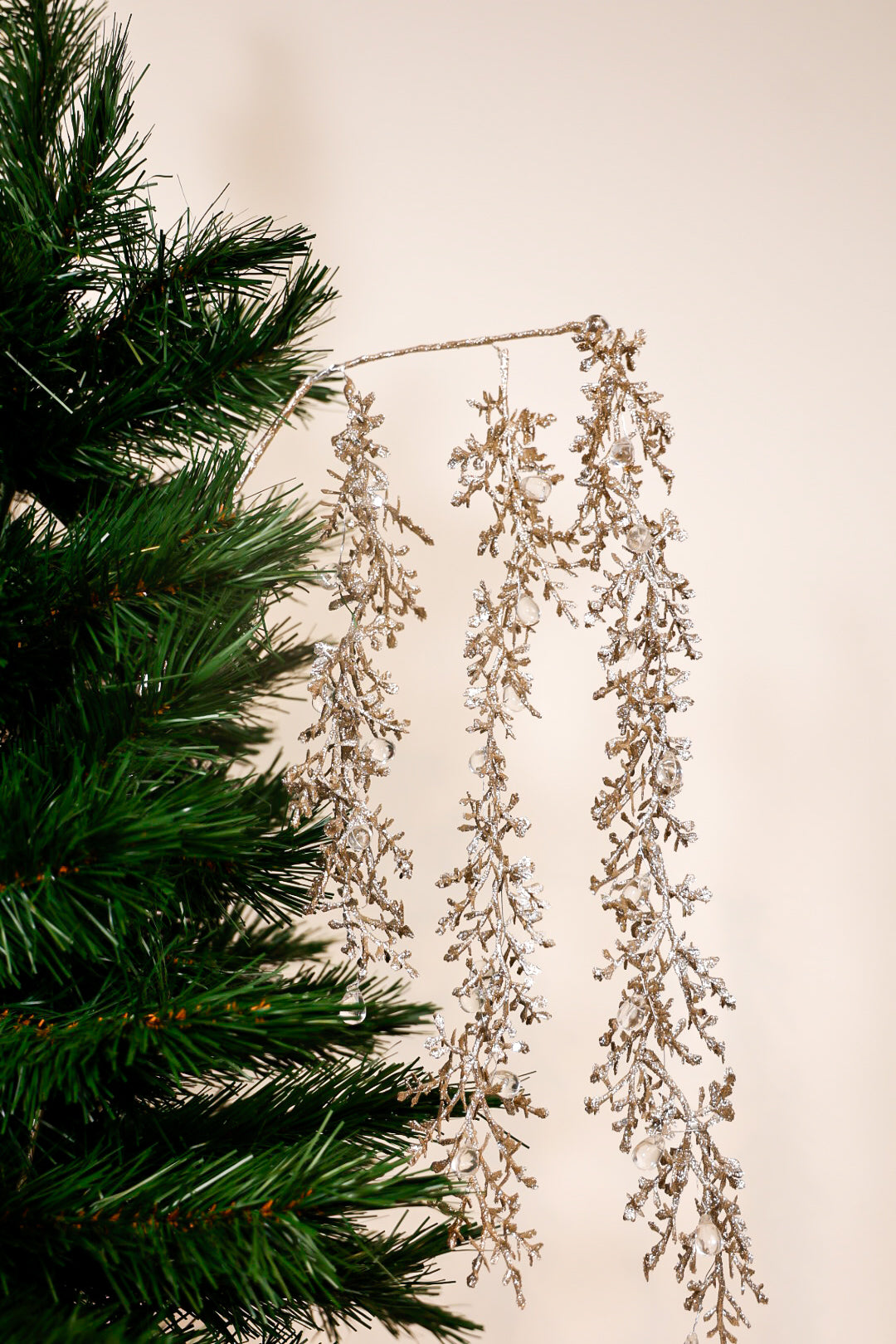 Hanging Champagne Spray With Beads