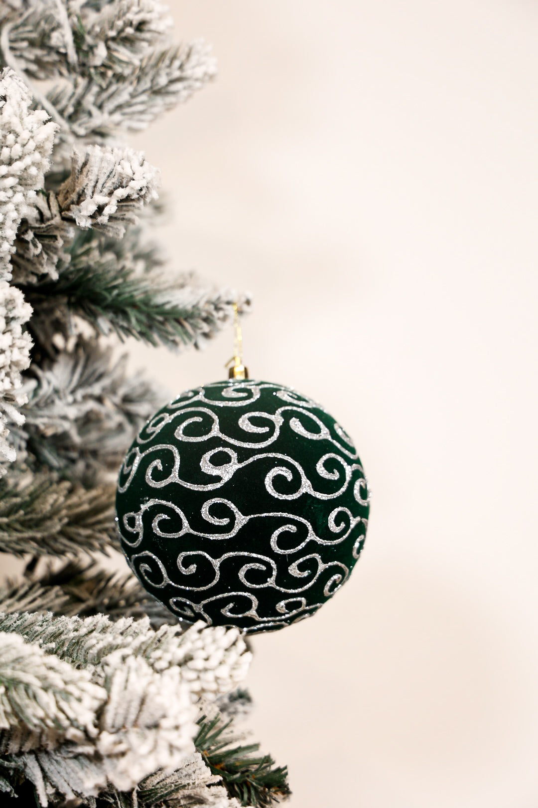 12CM Velvet Emarled Green Ball