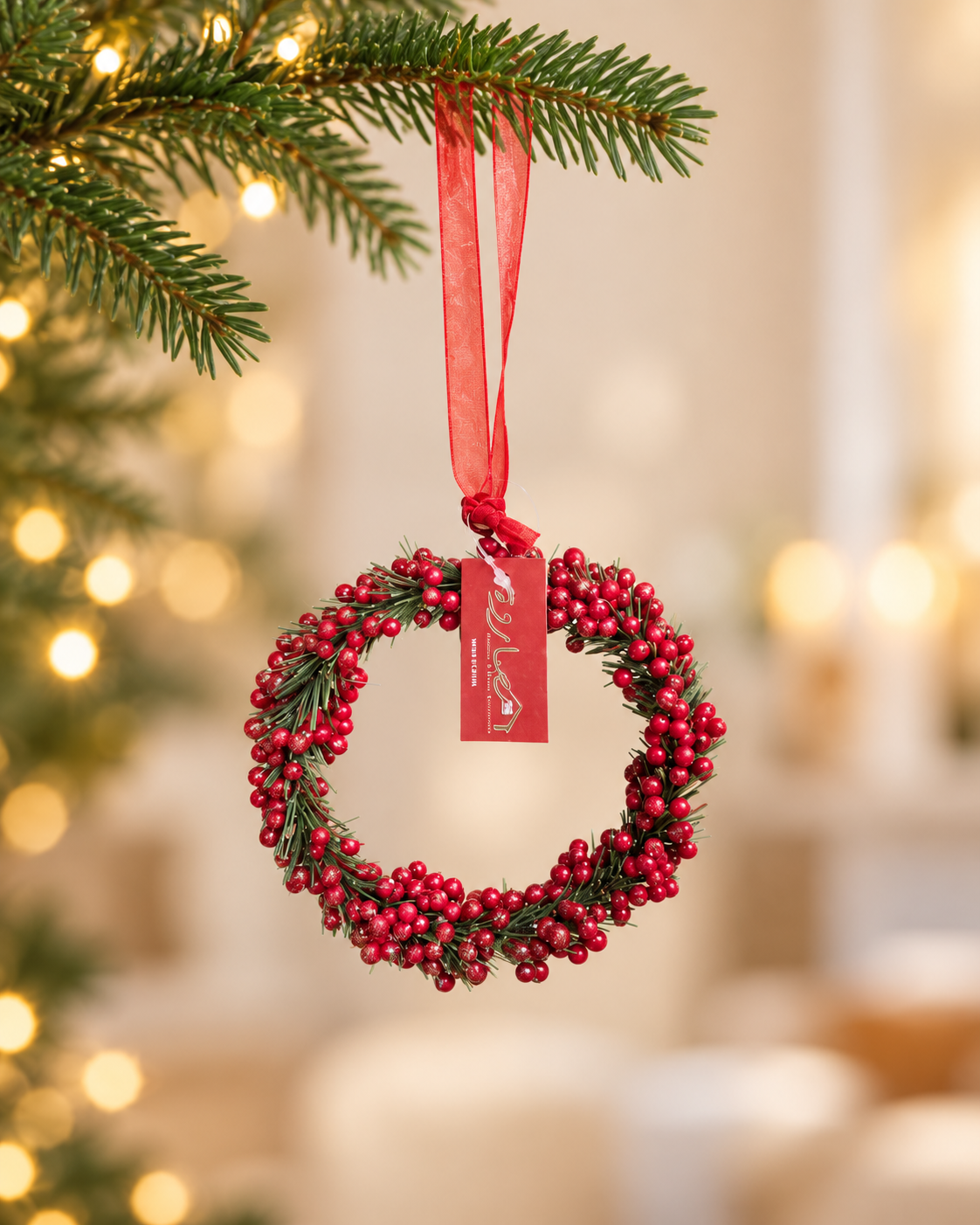 Hanging Berries Wreath Ornament