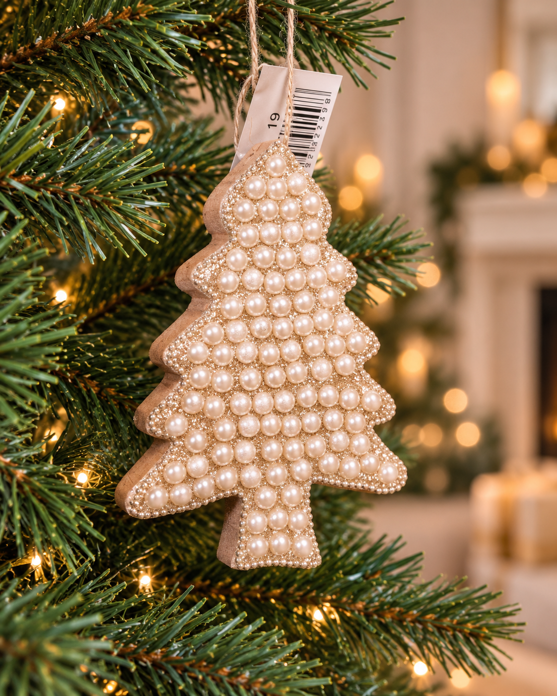 Wood with Pearls Christmas Tree