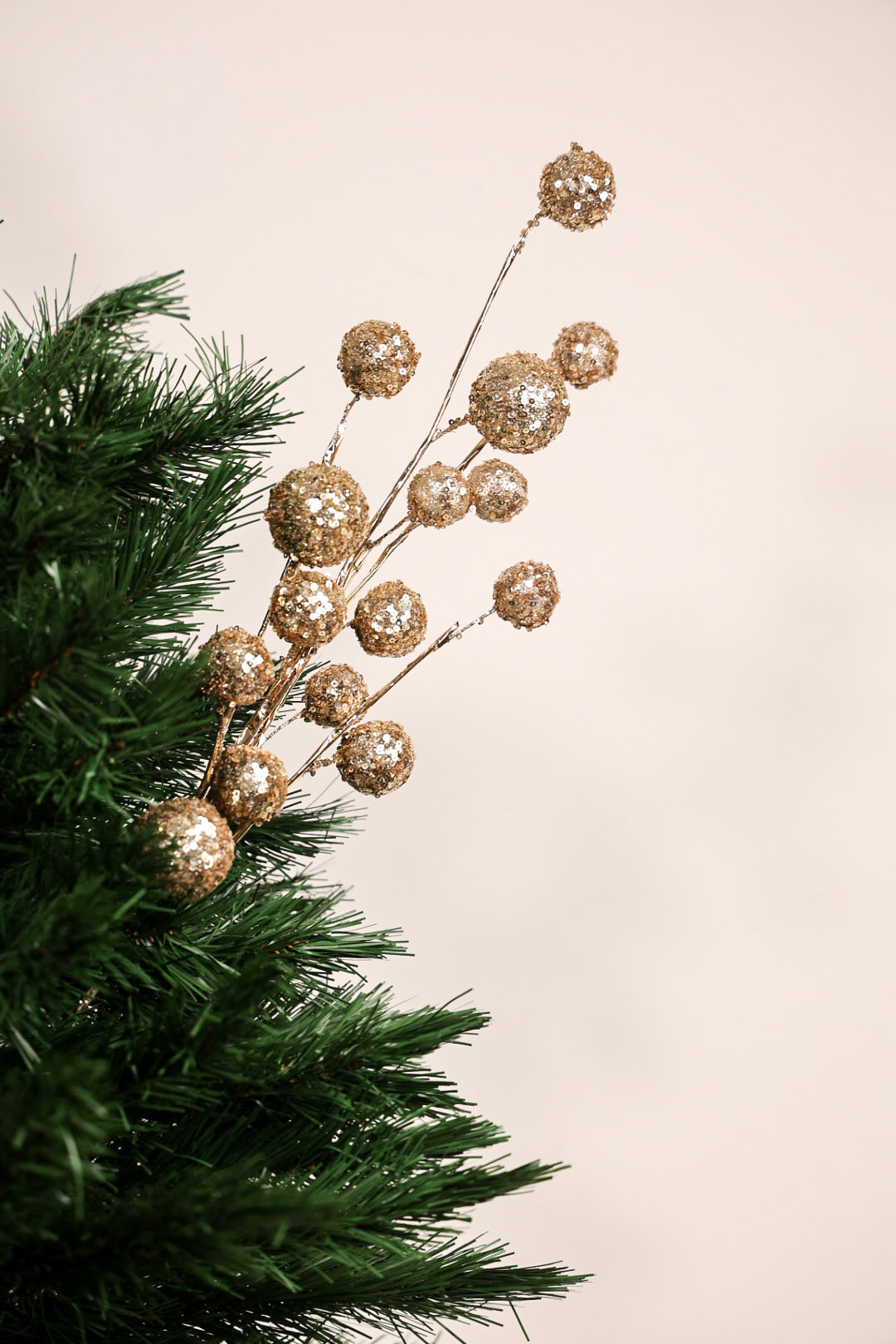 Christmas Tree Balls Spray