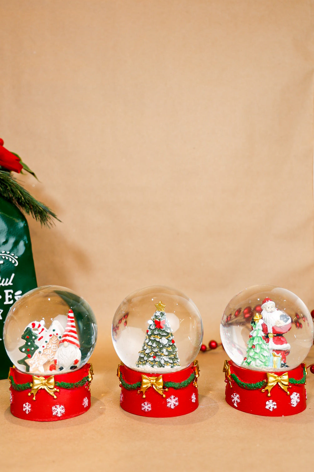Christmas Snowball Snowglobe
