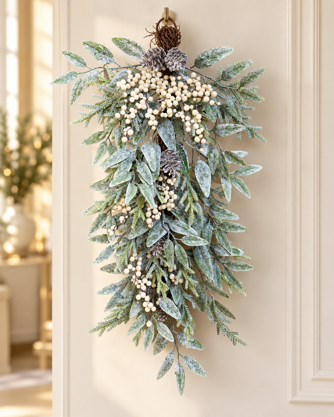 Frosted Swag Hanging Decoration Wreath